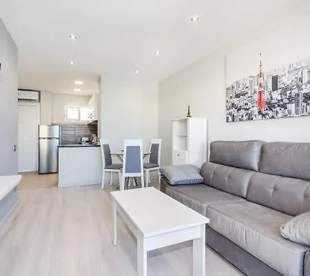 1st Line In Center Of Marbella. Apartmán *