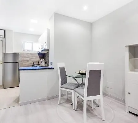 1st Line In Center Of Marbella. * Μαρμπέλλα